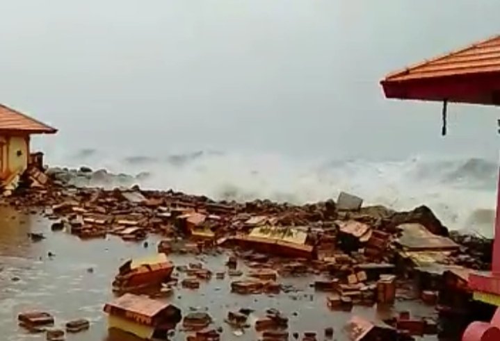 Cyclone Tauktae - kerala beach5