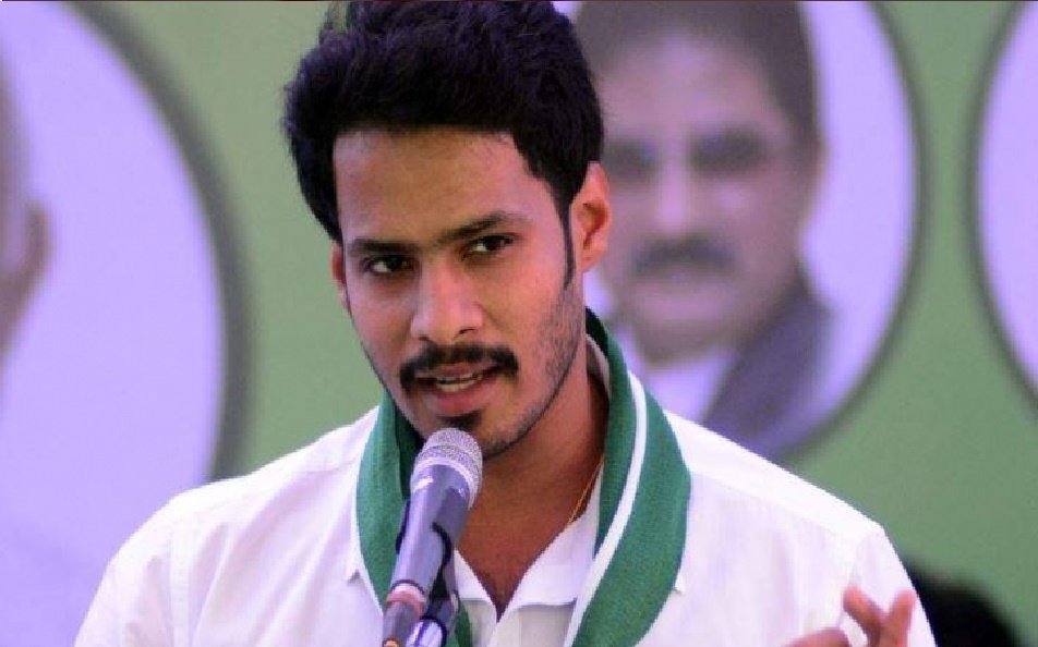 nikhil-kumaraswamy