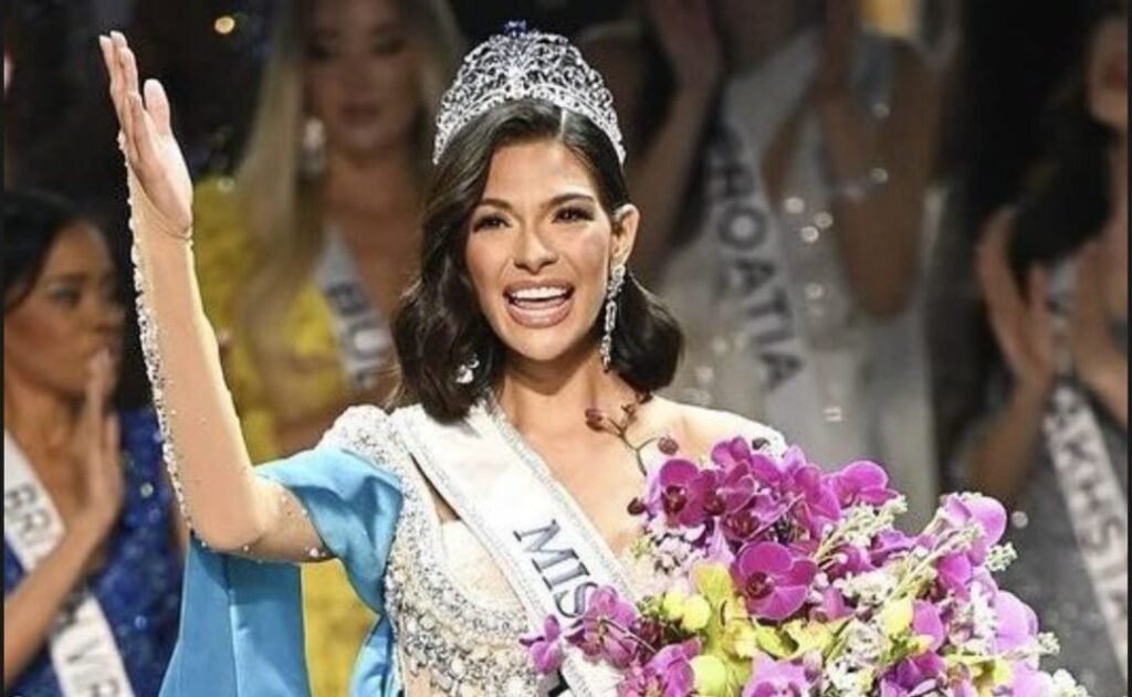 Sheynnis Palacios crowned Miss Universe