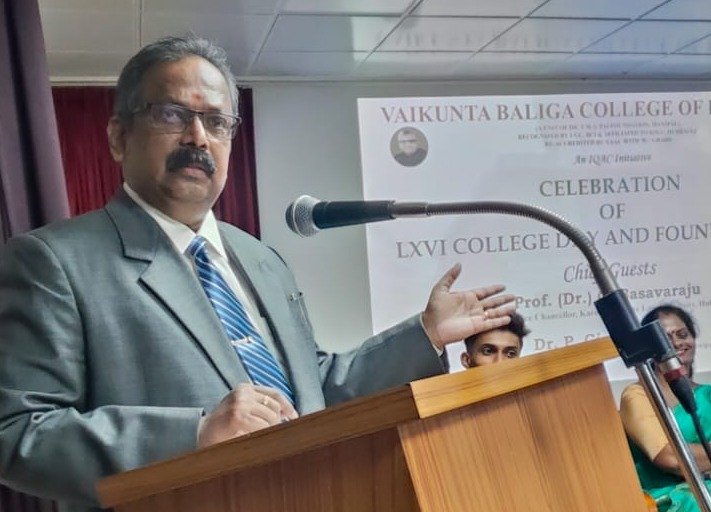 KSLU VC Prof C Basavaraju