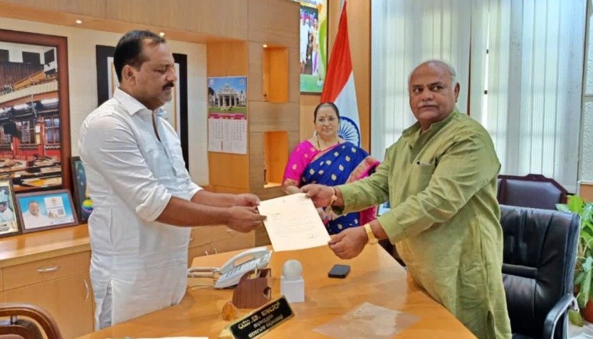 Minister Shivanand Patil Resign