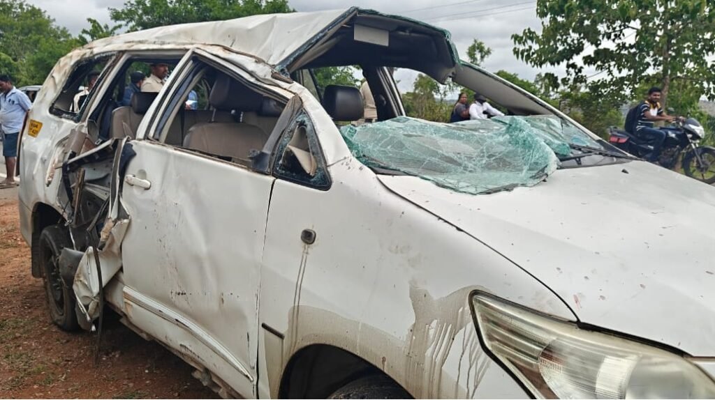 D0ddaballapur- car accident