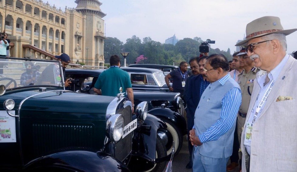 Vintage car rally for a drug-free KarnatakaVintage car rally for a drug-free Karnataka