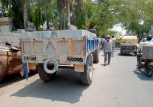 Bangalore-traffic-police-tractors-issue5-300x210-1