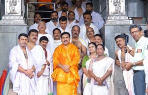 Vijayendra-bjp-Mlas-visit-Dharmastala-300x193-1