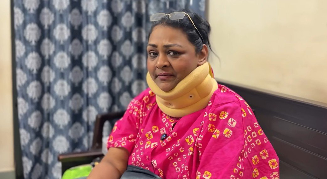 ಅತಿಯಾದ ಮೊಬೈಲ್ ಬಳಕೆ; ನಟಿ ಶಕೀಲಾಗೆ ಕುತ್ತಿಗೆ ಶಸ್ತ್ರಚಿಕಿತ್ಸೆ