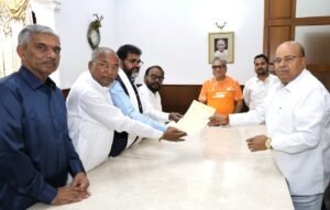 horatti-resign-issue-BJP-JDS-leaders-complait-to-Governor-300x191-1