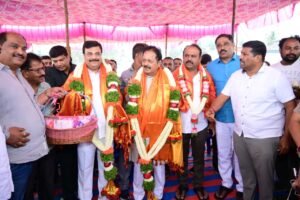 welcome-for-New-ministers-Chaluvarayaswamy-Narendraswamy-in-Mandya-300x200-1