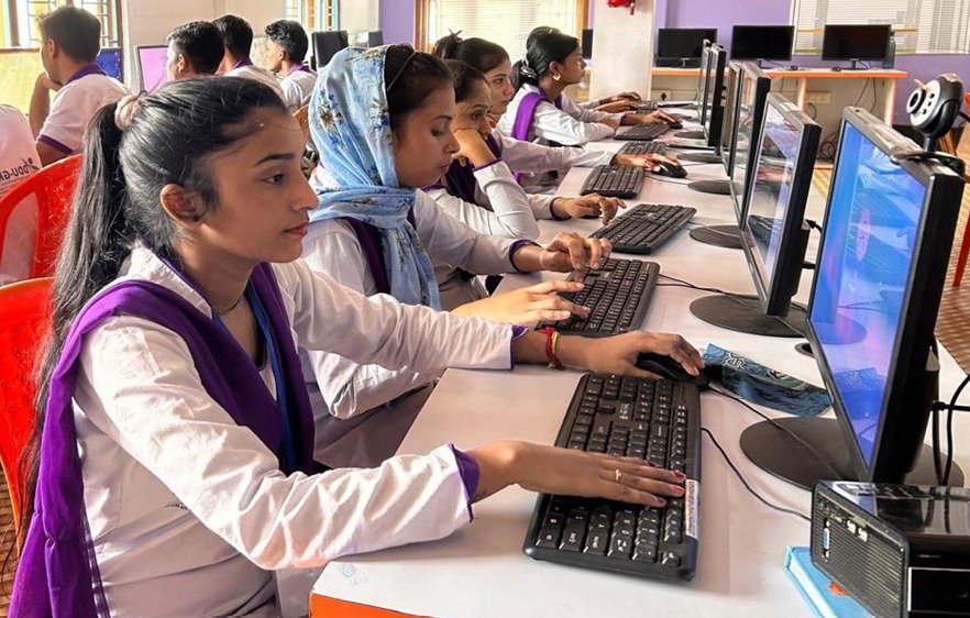 Skill-Development-Training-DDU-GKY-Employment-Industry-IT-Computer-womens
