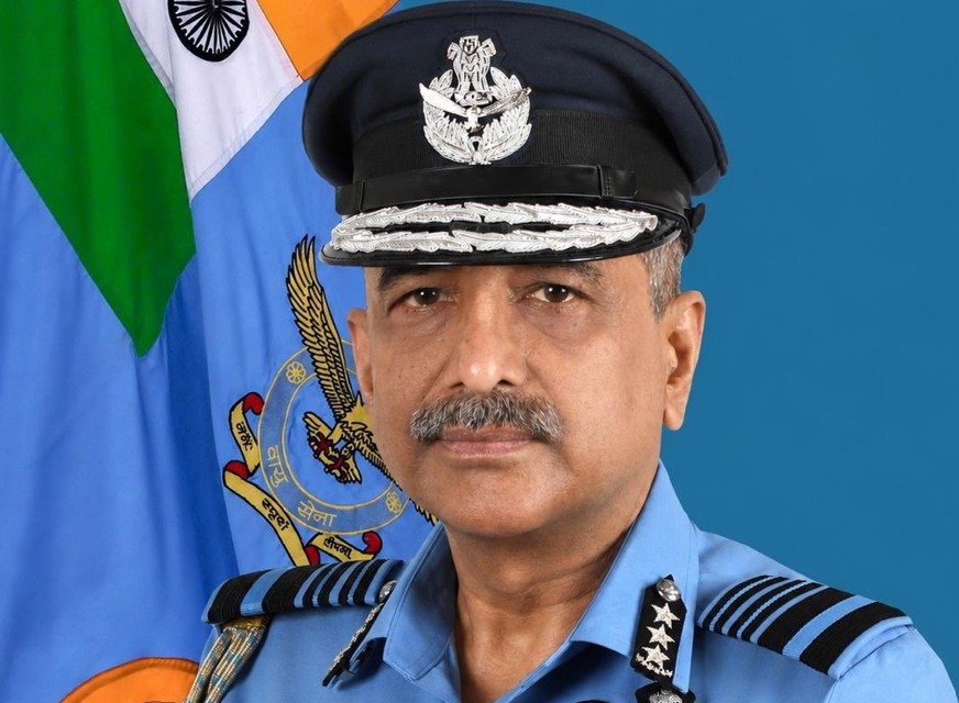 ವಾಯುಸೇನಾ ಮುಖ್ಯಸ್ಥರಾಗಿ ‘ಆಪರೇಷನ್ ಸಿಂದೂರ್’ ಹೀರೊ  ಅಶುತೋಷ್ ದೀಕ್ಷಿತ್ ನೇಮಕ