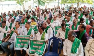 Bengaluru-Farmers-Protest-Kuruburu