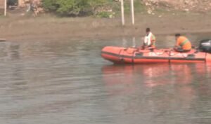 Boat-Tragedy-Ferry-River-lake-Flood-300x177-1