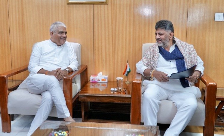 DK-Shivakumar-Meets-Bhupender-Yadav