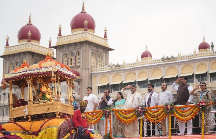 ರತ್ನಗಿರಿ ಶರನ್ನವರಾತ್ರಿ: ಸಜ್ಜನ ಶಕ್ತಿಯ ವಿಜಯವೇ ಸನಾತನ ಪರಂಪರೆಯ ಸಂದೇಶ ಎಂದ ಡಾ. ರವಿ ಸಿ.ಟಿ.
